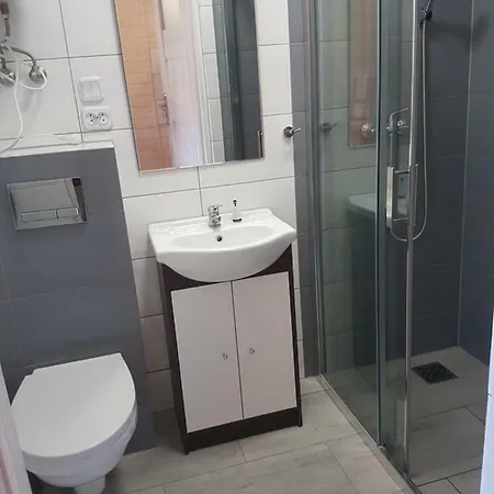 Semesterbostad Alga *